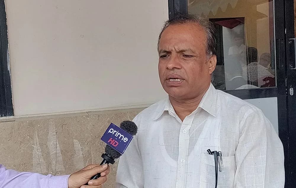 कांग्रेस विशेष महाधिवेशन वैधानिक रहेको दाबी गर्दै गुरुराज घिमिरेद्वारा ७ बुँदे ध्यानाकर्षण सार्वजनिक