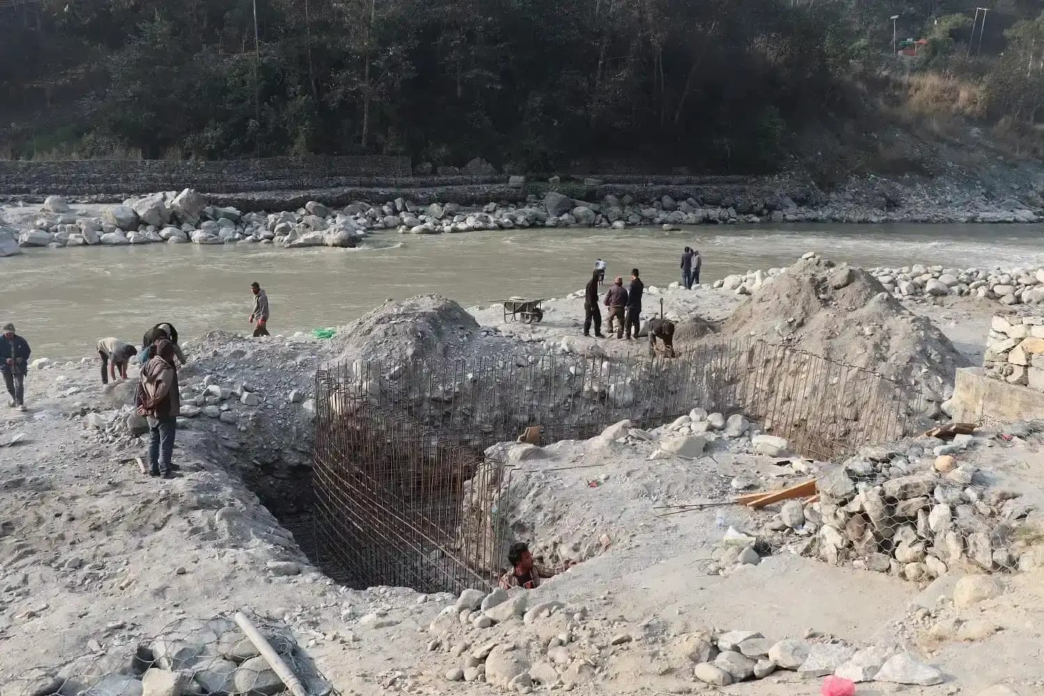 जलजला गाउँपालिकाका १८ शवदाहस्थलमा पूर्वाधार निर्माण सुरु