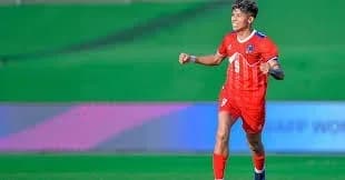 राष्ट्रिय महिला फुटबल टोलीकी कप्तान सावित्रा भण्डारीको उपचार केएमसीले निःशुल्क गर्ने
