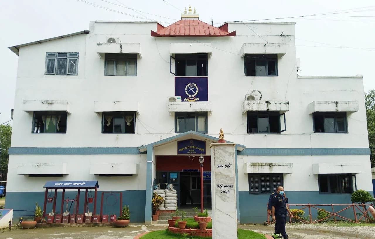 रुपन्देहीमा मदिरा बिक्री निषेध उल्लङ्घन गर्ने ११ जना पक्राउ