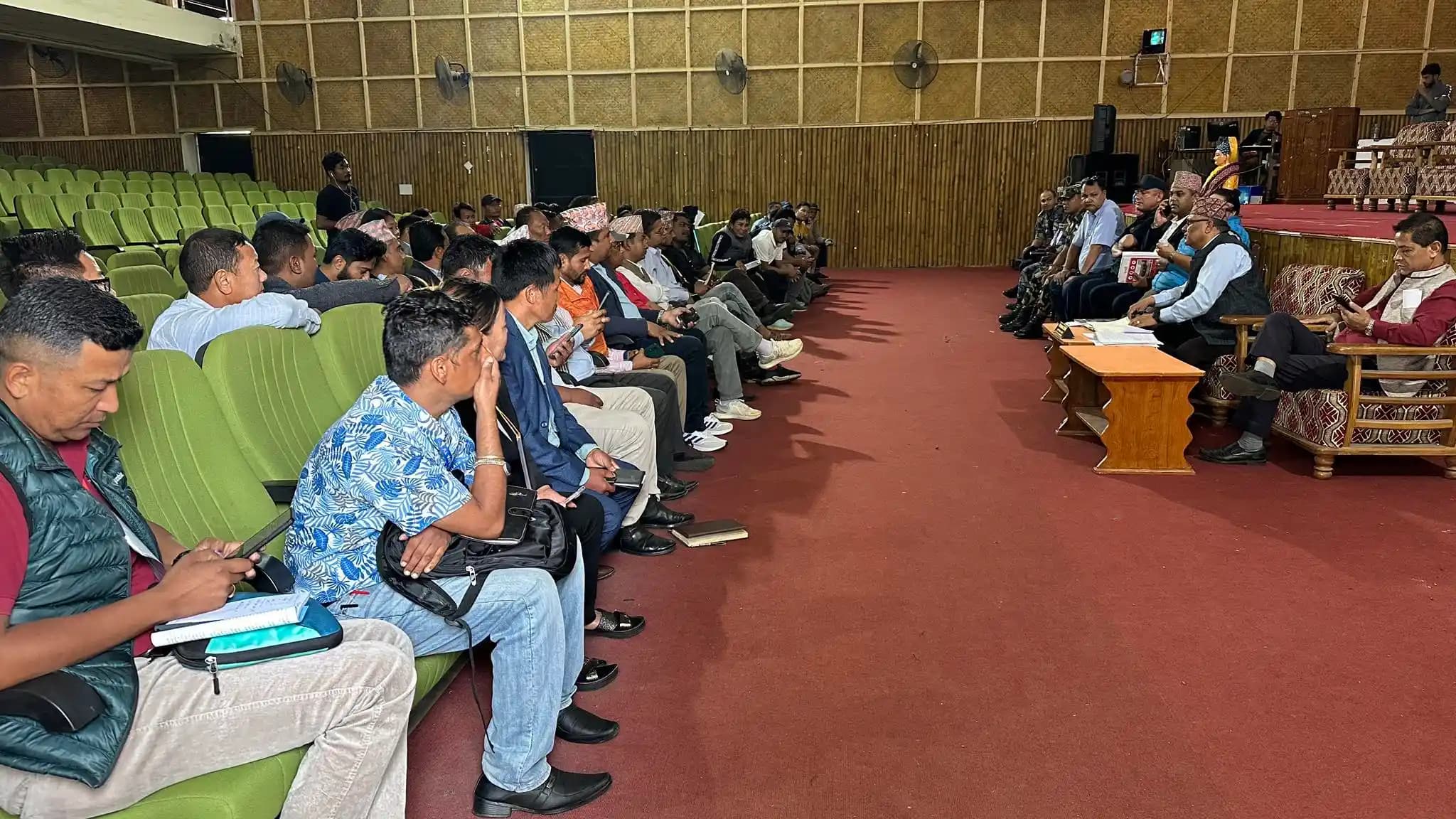 सर्वदलीय बैठक सकियो, इलाम क्षेत्र नम्बर २ को मतगणना सुरु हुँदै