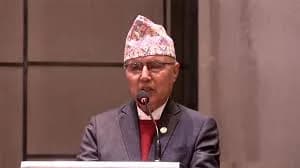 अर्थमन्त्री रामेश्वर खनालले रातो पासपोर्ट फिर्ता गर्दै कुटनीतिक जिम्मेवारी समाप्त भएको स्पष्ट पारे