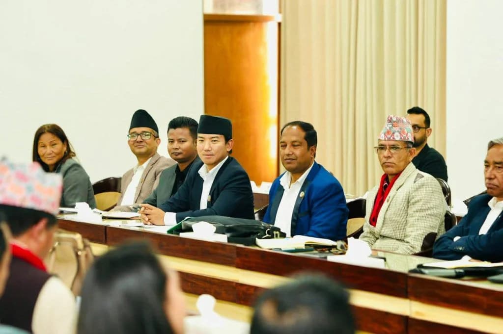 सांसद नेम्वाङले इलामको कृषि, पर्यटन र पूर्वाधारबारे प्रधानमन्त्रीलाई ब्रिफिङ