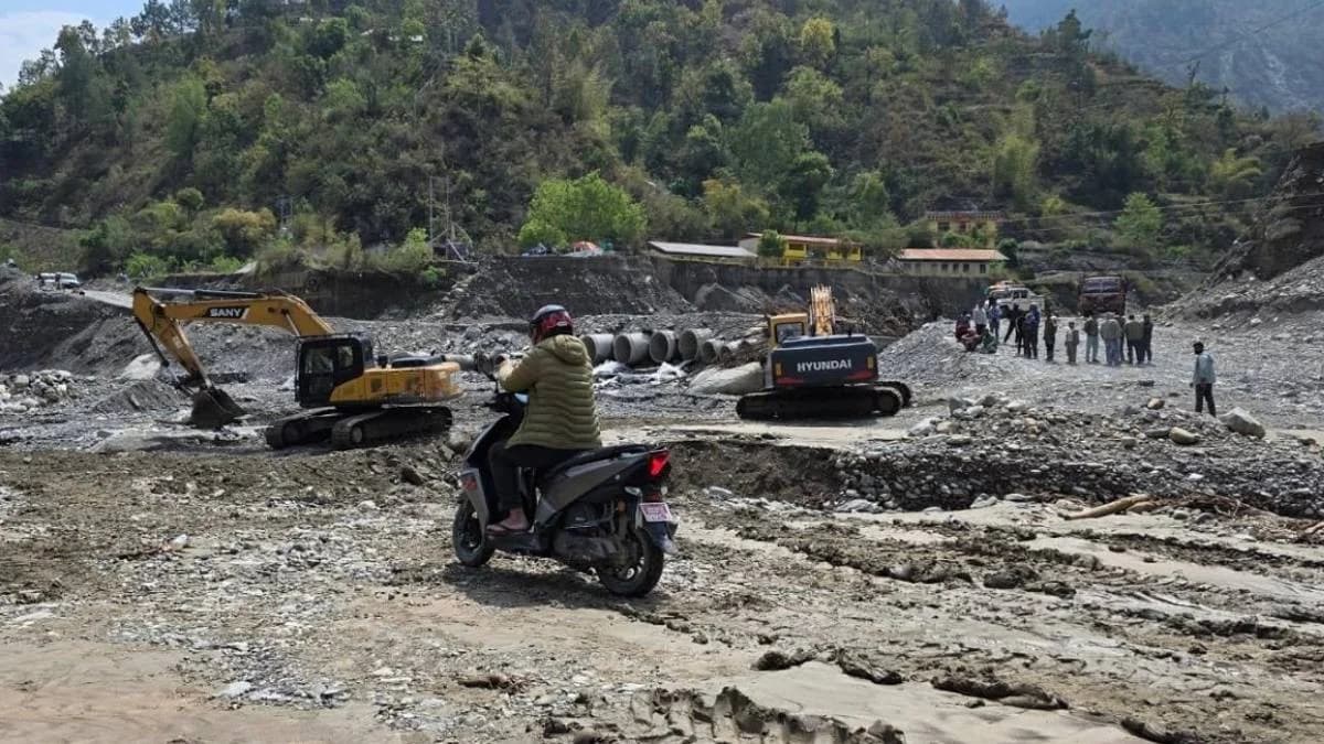 बिपी राजमार्ग जीर्ण, पुनर्निर्माण जारी भए पनि जोखिम कायमै
