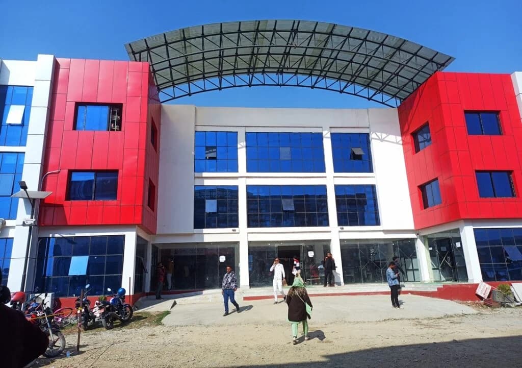 इटहरी यातायात कार्यालय प्रमुख सतिस सत्याललाई ‘क्लिन चिट’