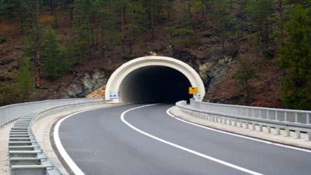नागढुङ्गा–सिस्नेखोला सुरुङमार्ग सञ्चालनको अन्तिम तयारीमा