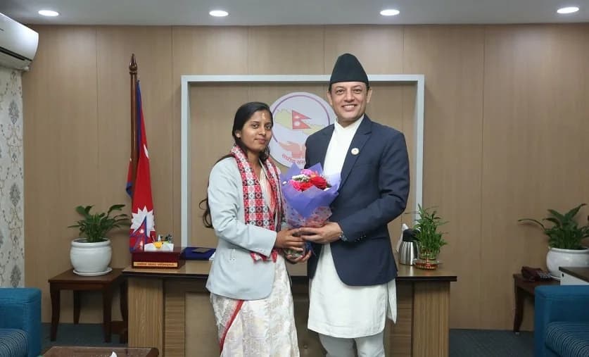 उपसभामुख ठाकुर र सभामुख अर्यालबीच शिष्टाचार भेट