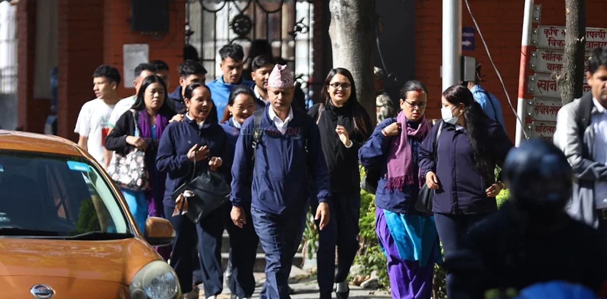संघीय निजामती विधेयक २०८३ : कर्मचारीका सन्तानलाई स्नातकसम्म निःशुल्क अध्ययनदेखि अवकाश उमेर ६० वर्ष प्रस्ताव