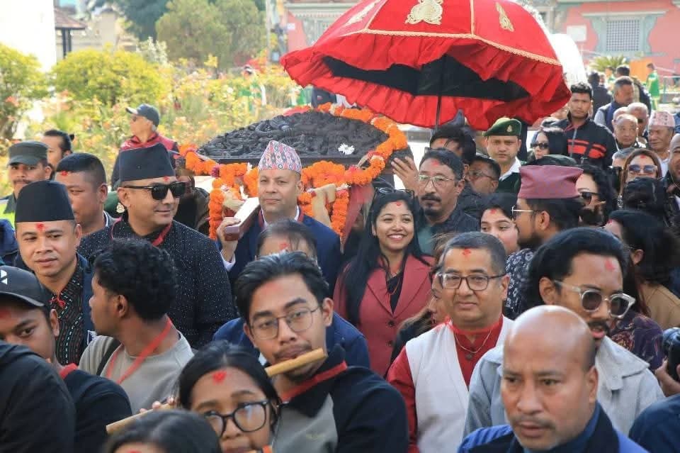 चोरी भएको ऐतिहासिक बुद्ध मूर्ति ४ वर्षपछि आफ्नै आसनमा पुनःस्थापित
