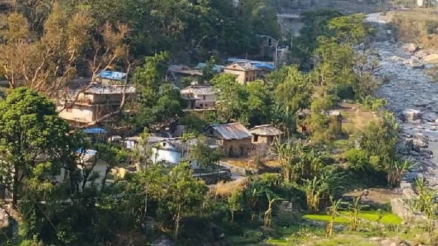 बाजुराका १३५ बढी बस्ती बाढीपहिरोको उच्च जोखिममा, स्थानान्तरण अझै अनिश्चित