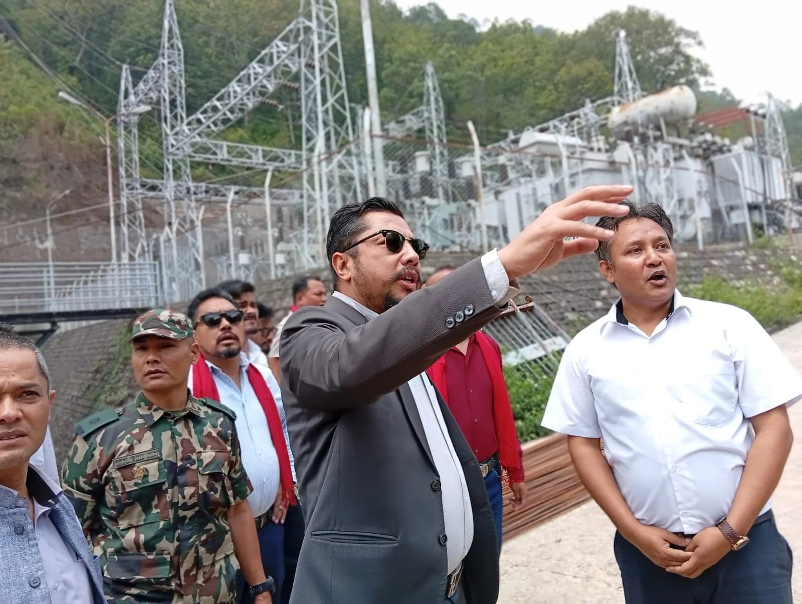 जलाशययुक्त आयोजना राष्ट्रिय प्राथमिकतामा लैजानुपर्ने मन्त्री श्रेष्ठको जोड